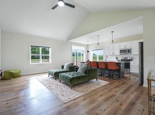 5824 Divine St, Madison, WI 53718