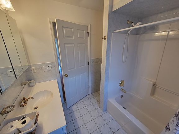 3rd image of 501 McCandless St #1