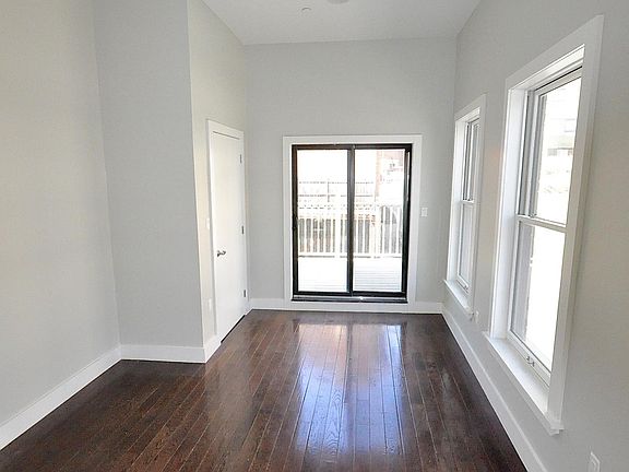 5th image of 83 Beaver St APT 2B