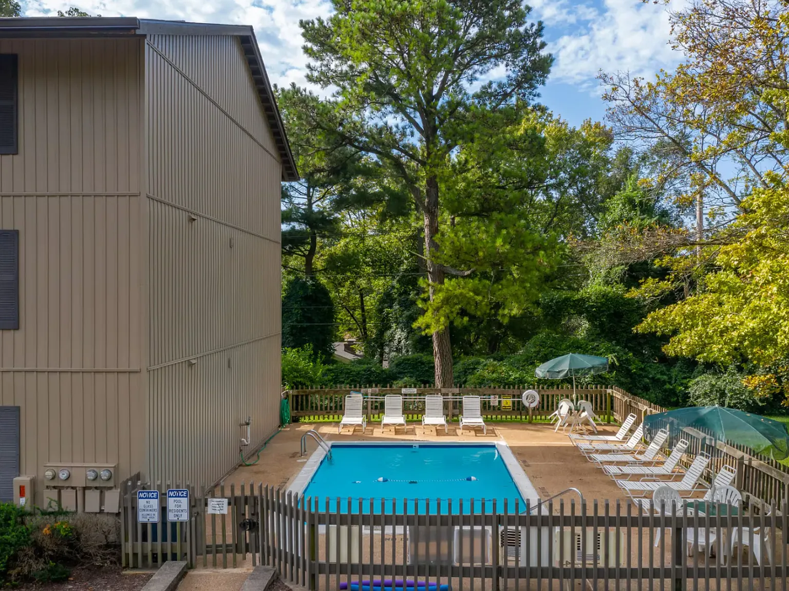 Village Park Apartments — Photo 4
