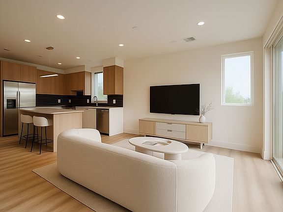 2nd image of 5813 Lexington Ave #201