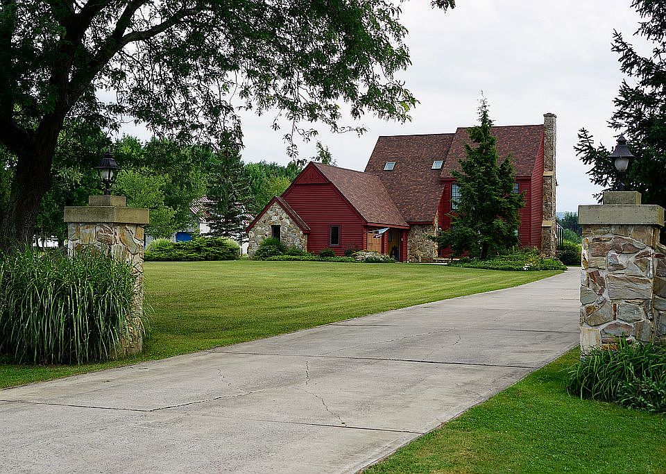 4885 Berry Rd, Fredonia, NY 14063 Zillow