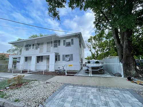 1332 W 21st St #3 Photo 1