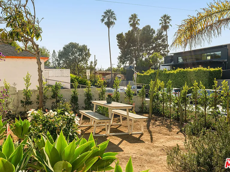818 Palms Blvd — Photo 3