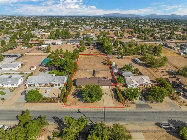 15136 Ash St, Hesperia, CA 92345