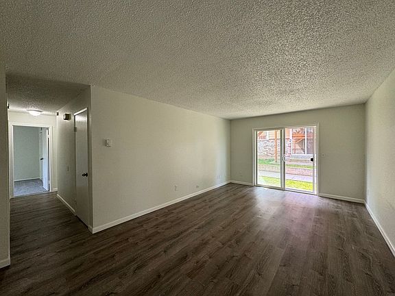 4th image of 912 NE 91st Ave #4