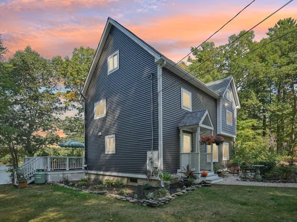 158 Main Street, Kingston, NH 03848