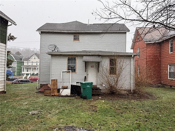 5th image of 210 Mercer St