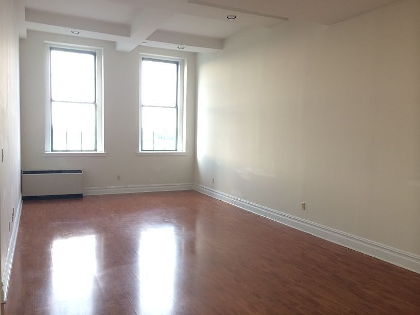 1st image of 45-02 Ditmars Blvd #504