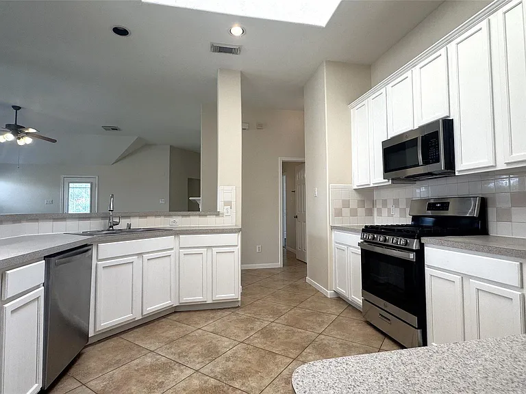 24926 Ranch Lake Ct — Photo 13