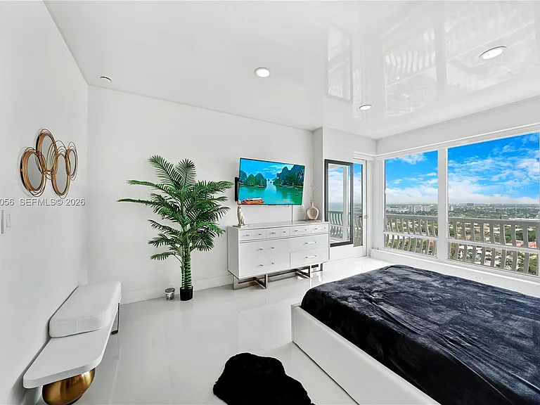 4020 Galt Ocean Dr #1801 — Photo 21