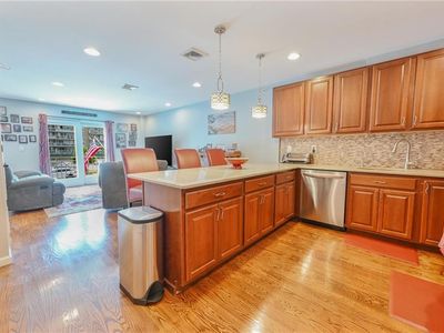 103-02 Rockaway Beach Blvd #2B, Rockaway Park, NY, 11694