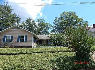 306 S Hickory St, Aberdeen, MS 39730