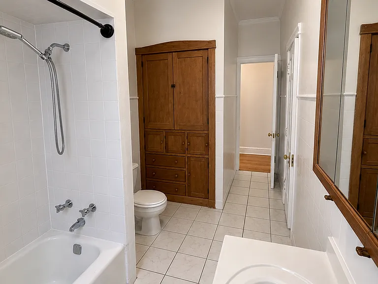 3935 N Pine Grove Ave #14-J — Photo 12