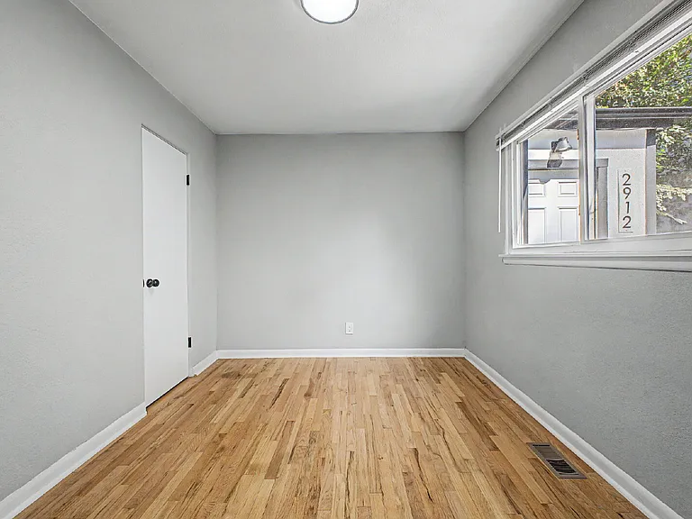2910 S Delaware St — Photo 16