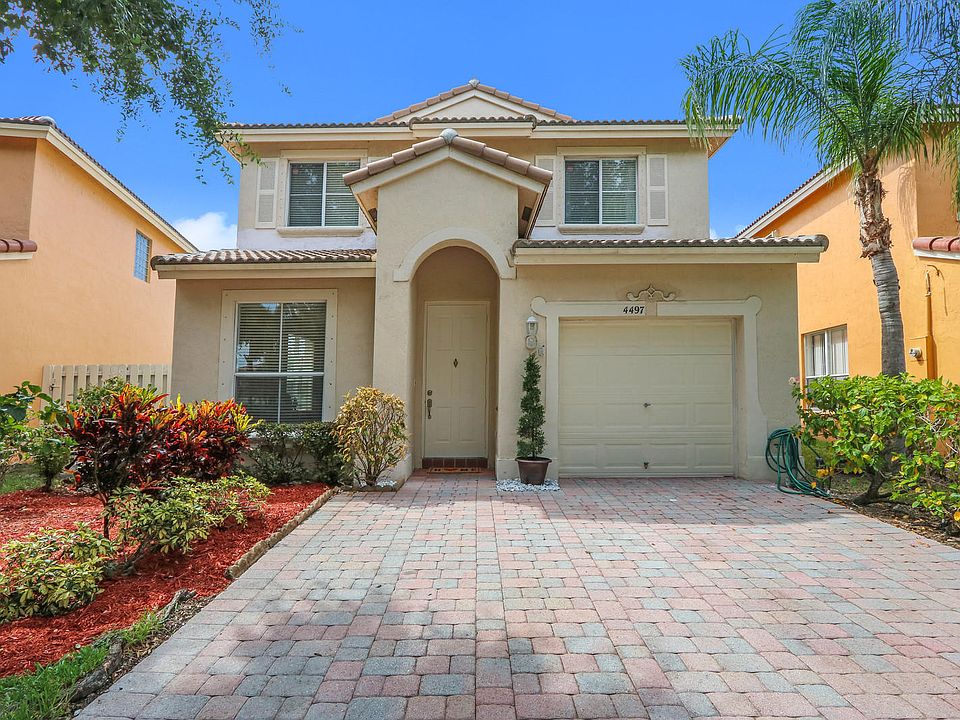 1st image of 4497 Lake Lucerne Cir