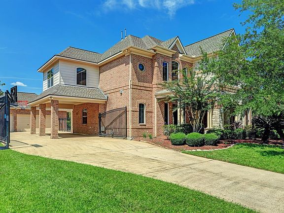 2nd image of 15419 Conifer Bay Ct