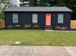 2311 Crestview Dr, Charlotte, NC 28216
