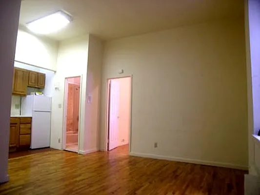 Rented by Peter Ashe | media 1