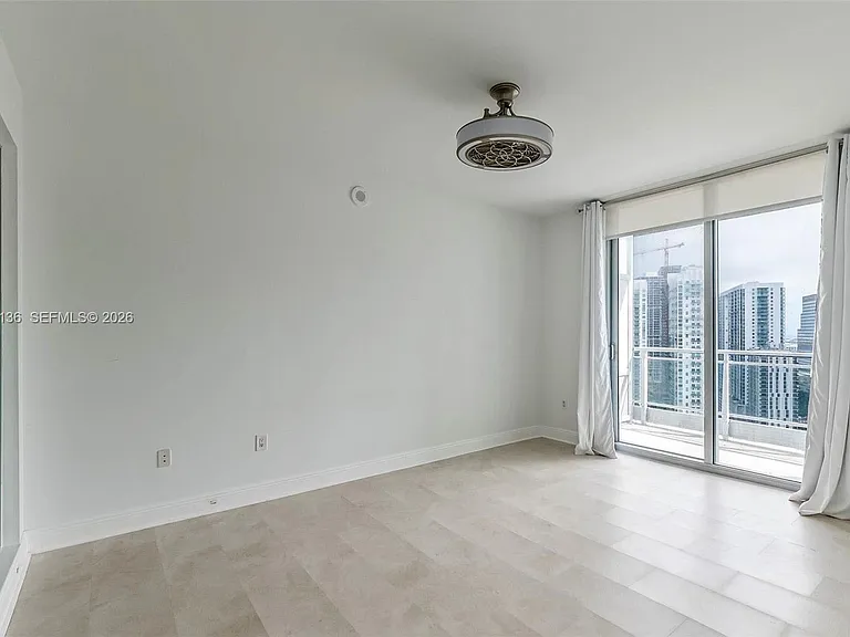 90 SW 3rd St #3211 — Photo 15