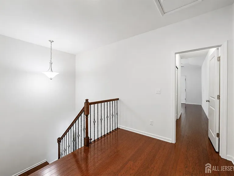133 Savoth Ln — Photo 9