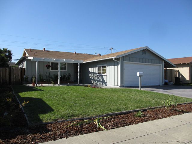 1st image of 2635 Sleepy Hollow Ln
