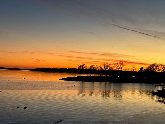 5th image of 453335 E 320th Rd