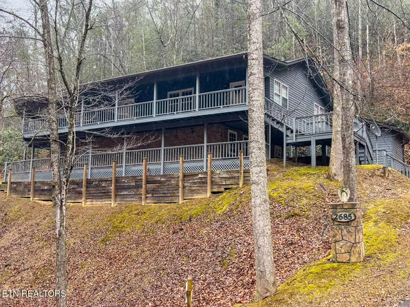 2685 S Clear Fork Rd, Sevierville, TN 37862