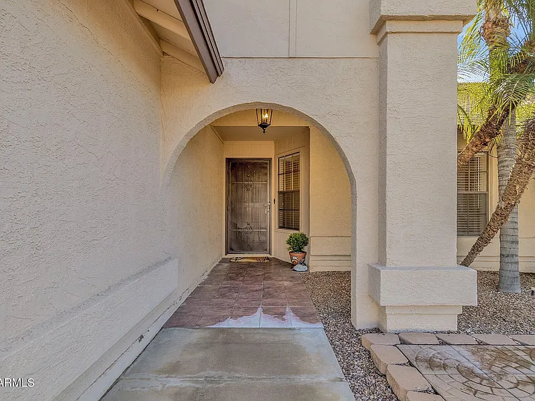 4307 E Karen Dr — Photo 5