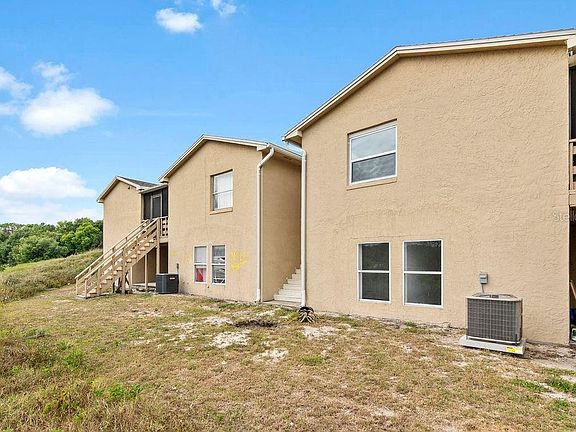 3rd image of 1160 Woodman Way #2