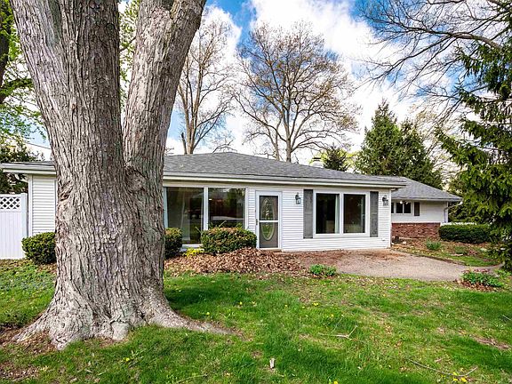 2nd image of 508 W Teton Dr