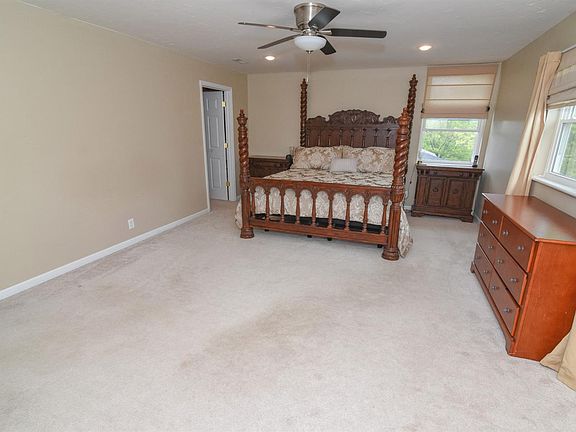 5th image of 13229 Wilmington Hills Dr N