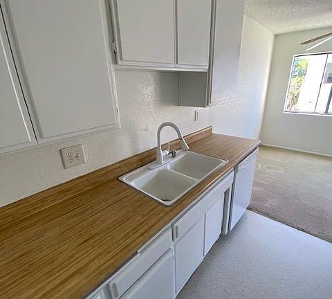 2nd image of 1625 Colby Ave APT 105