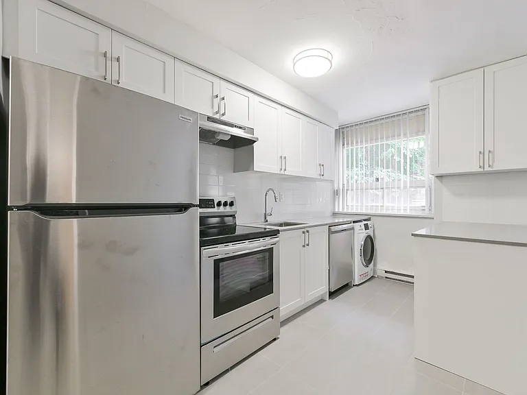 60 Gloucester St #101 — Photo 3