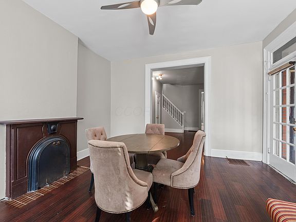 4th image of 114 W 1st Ave