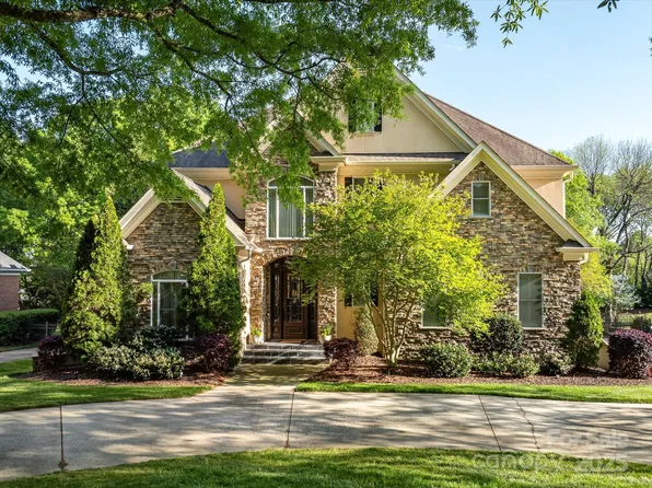 5811 Old Well House Rd, Charlotte, NC 28226