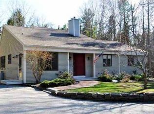 7 Apple Ridge Rd, Freeport, ME 04032