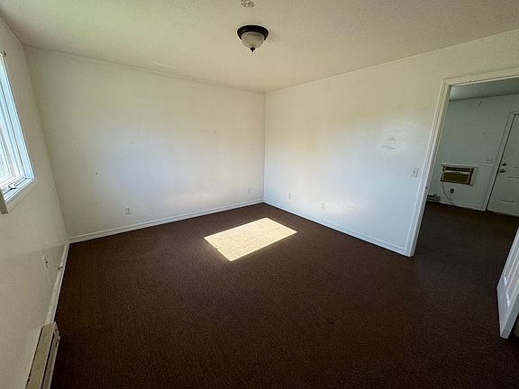 4th image of 89 Moser St Unit 4