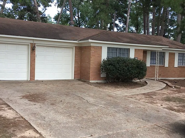 9419 Blom Blvd — Photo 4