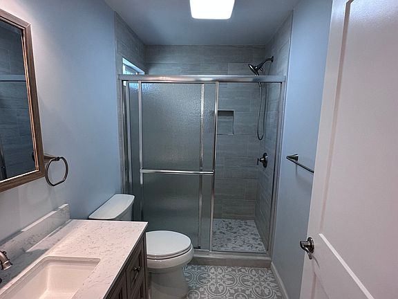 5th image of 6958 Noble Ave