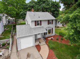 1407 S Monroe Ave, Green Bay, WI 54301