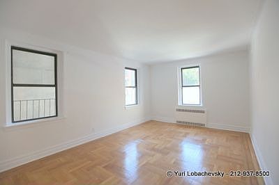 2nd image of 504 E 5th St APT 2D
