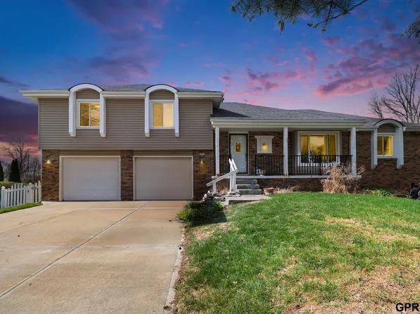14741 Castelar Cir, Omaha, NE 68144