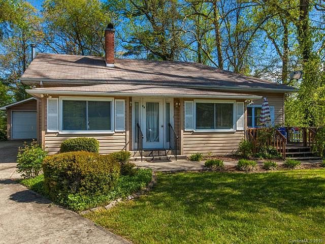1st image of 32 Sycamore Cir