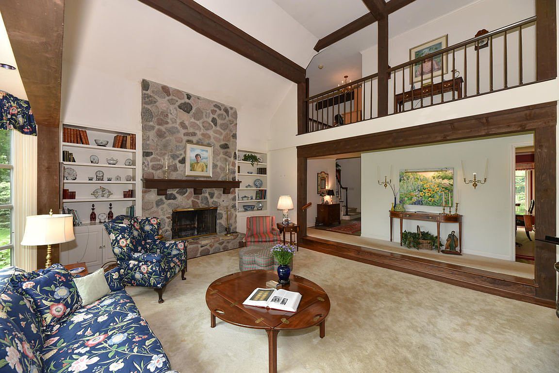 11702 W Mequon Rd, Mequon, WI 53097 Zillow