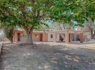 1809 Saint St NE, Albuquerque, NM 87112