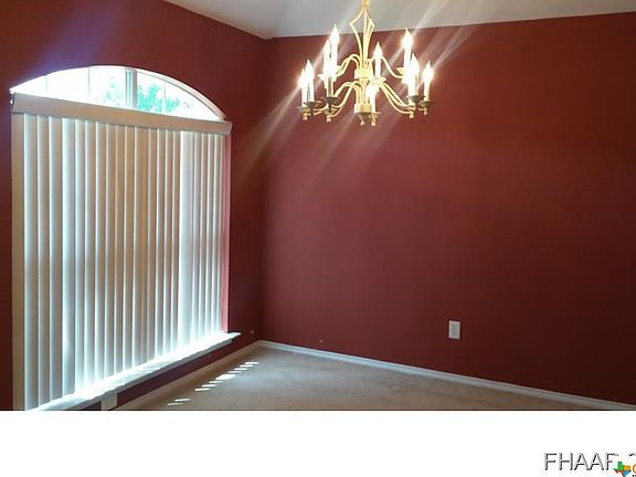 4th image of 208 Tepee Dr