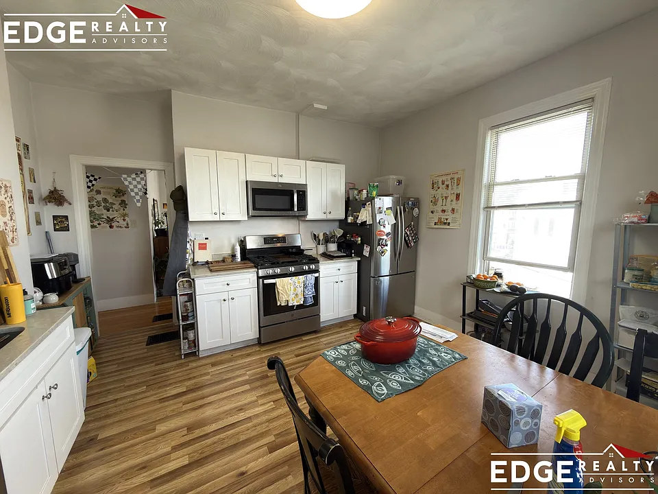 39 Union St #2A