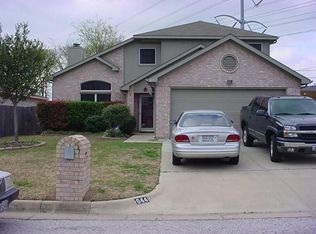 944 Ashmount Ln, Arlington, TX 76017