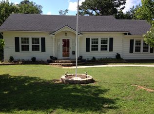 425 E 19th St, Okmulgee, OK 74447